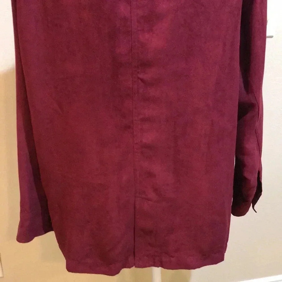 Croft & Barrow Burgundy Faux Suede Button Front Shacket w/Chest/Side Pockets-1X - Picture 9 of 9